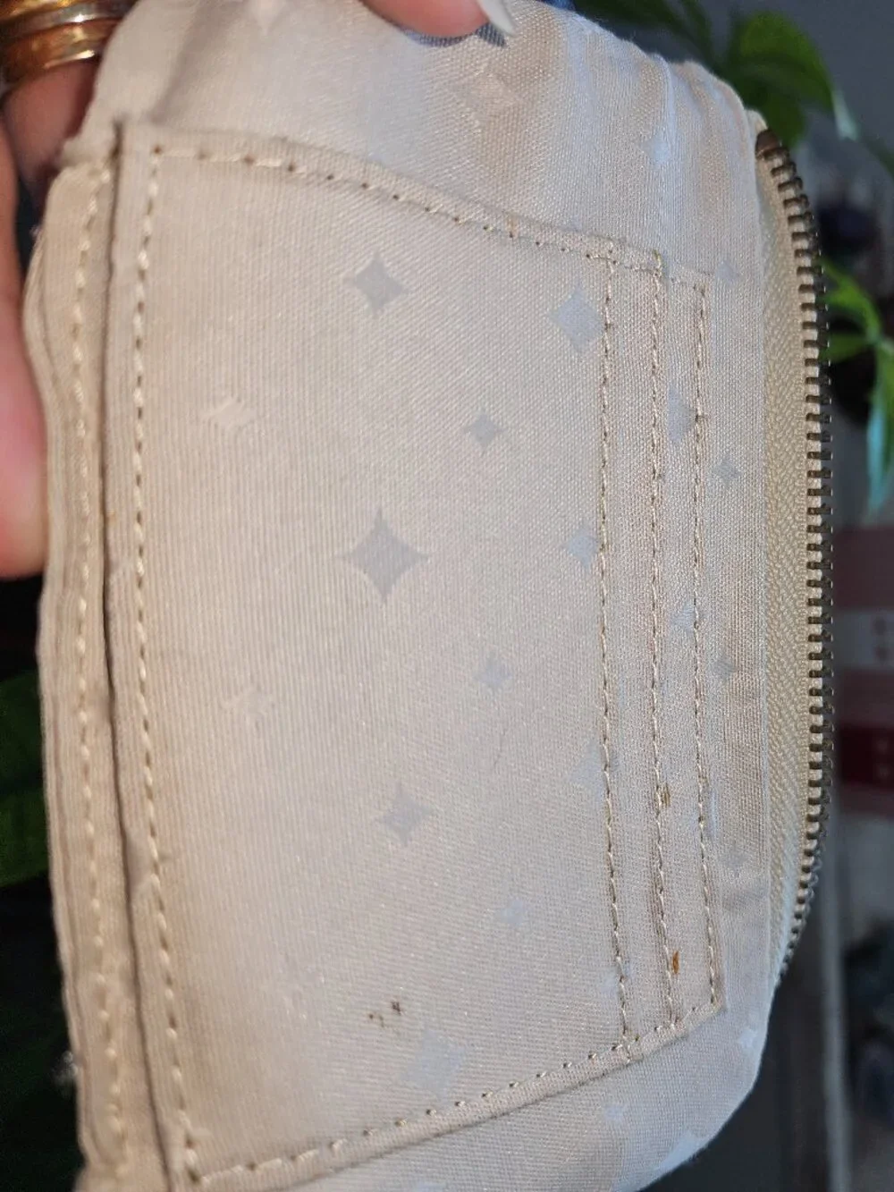 Fossil Pebbled Leather Mini Wallet Coin Purse Gold Tone Hardware